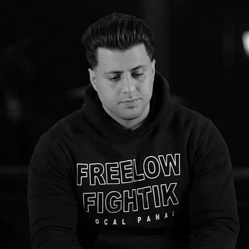 سبحان رستمی جات رو چشامه به مولا این پسر بمیره برات کمه