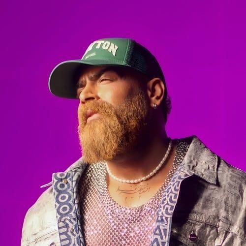 معین زد فکر کن الان بودی چی میشد بلند میخوندیم هایده