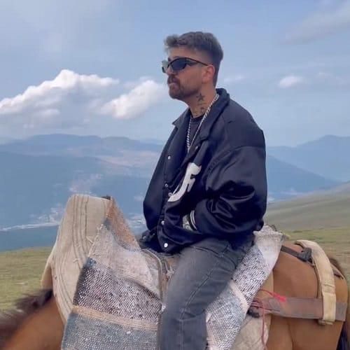 ماهان خادمی مو چتری