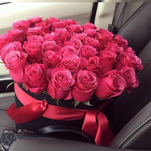 دانلود آهنگ جدید هنوزم اسمش تتوعه تنم یه حس تبو زدم