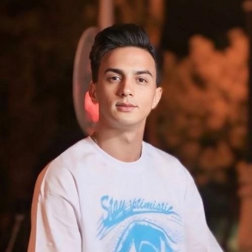 ابوالفضل رحیمی هنوز اول عشقه سفر دنباله داره